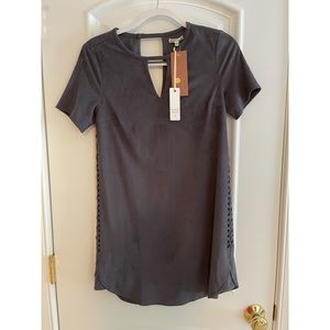 Black Swan Slate Gray with Crosshatch Detail Sides